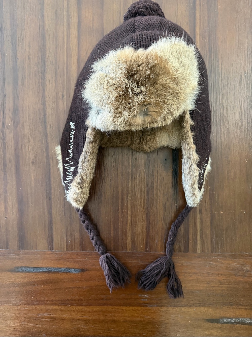 Mad Bomber Trapper Hat Brown Knit Rabbit Fur Trim Ear Flaps
Aviator Cap Womens L